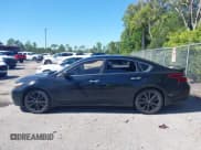 ✅ 2017 Nissan Altima SL • VIN: 1N4AL3AP9HC282650 • Lot: 43568999. Wystawiony na IAAI z przebiegiem 242 889 mil. Bezpłatny archiwum sprzedaży aukcyjnych z USA i szczegółowy raport historii pojazdu na DreamBid. Zdjęcie 14.