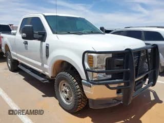 ✅ 2018 Ford F-250 XL • VIN: 1FT7X2B67JEB92352 • Lot: 42256817. Listed on IAAI with 152,951 mi. Free auction sales archive from the USA and detailed vehicle history report at DreamBid. Image 1.