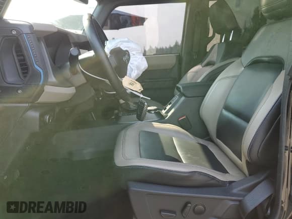 ✅ 2024 Ford Bronco Wildtrak • VIN: 1FMEE2BP8RLA97873 • Lot: 71716665. Wystawiony na Copart z przebiegiem 6 625 mil. Bezpłatny archiwum sprzedaży aukcyjnych z USA i szczegółowy raport historii pojazdu na DreamBid. Zdjęcie 7.