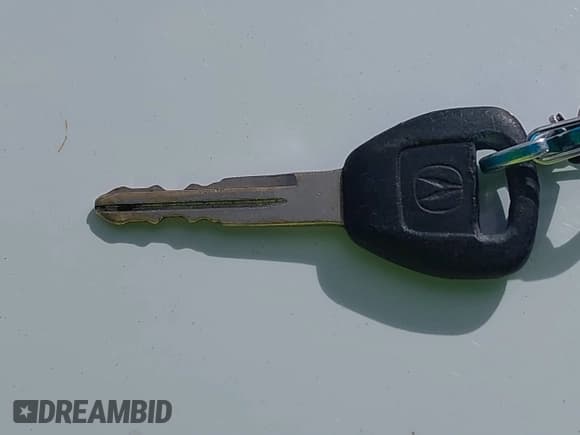 ✅ 2003 Acura MDX Touring • VIN: 2HNYD18903H547375 • Лот: 41753228. Опубликован ранее на IAAI с пробегом 200 655 миль. Бесплатный доступ к архиву аукционных продаж из США и подробный отчёт об истории автомобиля на DreamBid. Изображение 11.