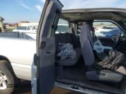 ✅ 2001 Dodge 1500 • VIN: 3B7HC13Y61G770315 • Lot: 43824818. Listed on IAAI with 192,781 mi. Free auction sales archive from the USA and detailed vehicle history report at DreamBid. Image 8.