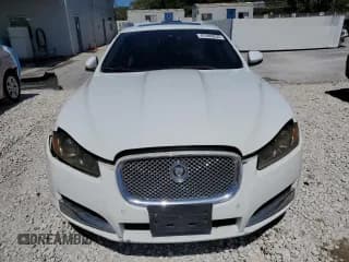 ✅ 2013 Jaguar XF RWD • VIN: SAJWA0ES3DPS98348 • Lot: 61440235. Wystawiony na Copart z przebiegiem Nie podano. Bezpłatny archiwum sprzedaży aukcyjnych z USA i szczegółowy raport historii pojazdu na DreamBid. Zdjęcie 5.