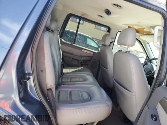 ✅ 2004 Ford Explorer XLT • VIN: 1FMZU63K94UA73213 • Лот: 84779795. Опубликован ранее на Copart с пробегом 115 038 миль. Бесплатный доступ к архиву аукционных продаж из США и подробный отчёт об истории автомобиля на DreamBid. Изображение 11.