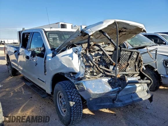 ✅ 2018 Ford F-350 XL • VIN: 1FT8W3BT7JEC56716 • Лот: 91409625. Опубликован ранее на Copart с пробегом Не указан. Бесплатный доступ к архиву аукционных продаж из США и подробный отчёт об истории автомобиля на DreamBid. Изображение 4.