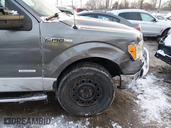 ✅ 2011 Ford F-150 XLT • VIN: 1FTFW1ET1BFB80266 • Lot: 43857273. Listed on IAAI with 271,971 mi. Free auction sales archive from the USA and detailed vehicle history report at DreamBid. Image 15.