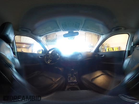 ✅ 2019 Jeep Compass Limited • VIN: 3C4NJDCB0KT806255 • Lot: 42647138. Wystawiony na IAAI z przebiegiem 87 011 mil. Bezpłatny archiwum sprzedaży aukcyjnych z USA i szczegółowy raport historii pojazdu na DreamBid. Zdjęcie 17.