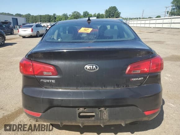 ✅ 2015 Kia Forte EX • VIN: KNAFX6A83F5346971 • Лот: 57898355. Опубликован ранее на Copart с пробегом 152 572 миль. Бесплатный доступ к архиву аукционных продаж из США и подробный отчёт об истории автомобиля на DreamBid. Изображение 6.