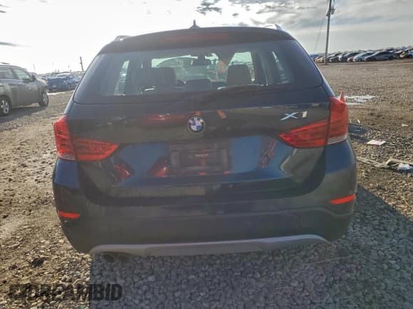✅ 2014 BMW X1 sDrive28i • VIN: WBAVM1C51EVW49305 • Лот: 94548605. Опубликован ранее на Copart с пробегом Не указан. Бесплатный доступ к архиву аукционных продаж из США и подробный отчёт об истории автомобиля на DreamBid. Изображение 6.