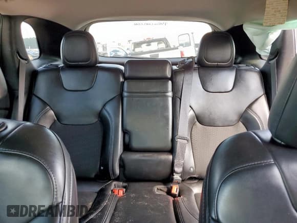 ✅ 2019 Jeep Cherokee Latitude Plus • VIN: 1C4PJLLX5KD128607 • Lot: 84006315. Wystawiony na Copart z przebiegiem 145 512 mil. Bezpłatny archiwum sprzedaży aukcyjnych z USA i szczegółowy raport historii pojazdu na DreamBid. Zdjęcie 10.