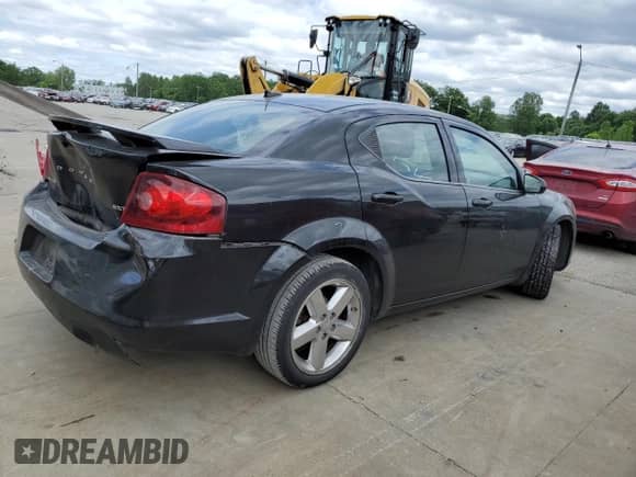 2013 Dodge Avenger SXT z VIN 1C3CDZCG3DN582218, wystawiony jako Copart lot #58269104 z przebiegiem 120 034 mil mil oraz Szkoda całkowita • Salvage title. Historia ofert i sprzedaży dostępna na DreamBid. Obrazek 3.