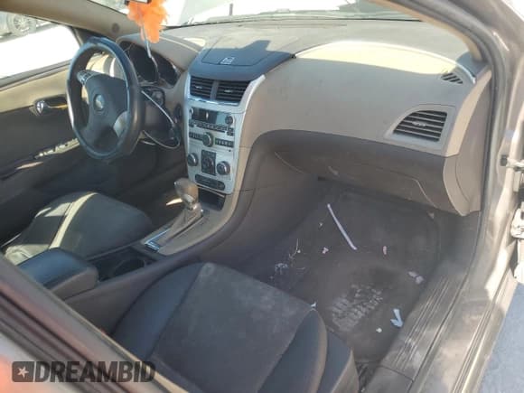 ✅ 2010 Chevrolet Malibu 1FL • VIN: 1G1ZA5E0XAF283671 • Lot: 90572895. Wystawiony na Copart z przebiegiem 148 499 mil. Bezpłatny archiwum sprzedaży aukcyjnych z USA i szczegółowy raport historii pojazdu na DreamBid. Zdjęcie 7.