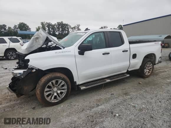 2022 Chevrolet Silverado 1500 Work Truck z VIN 1GCRDAED6NZ508070, wystawiony jako Copart lot #68342795 z przebiegiem Nie podano mil oraz Szkoda całkowita • Salvage title. Historia ofert i sprzedaży dostępna na DreamBid. Obrazek 1.