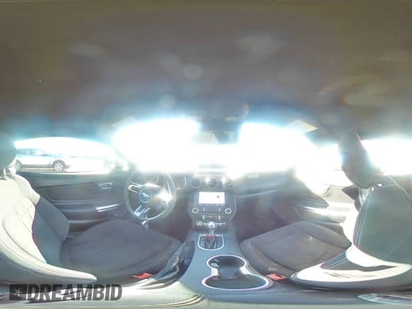 2022 Ford Mustang EcoBoost с VIN 1FA6P8TH5N5136355, выставлен на аукционе Copart как лот 87034355 с пробегом 39 968 миль миль и Списание • Salvage title. История ставок и продаж доступна на DreamBid. Изображение 14.