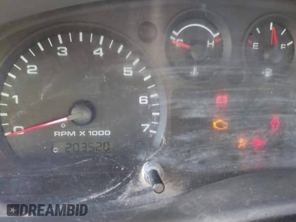 ✅ 2007 Ford Ranger XL • VIN: 1FTYR14U87PA27444 • Lot: 43830943. Wystawiony na IAAI z przebiegiem 203 520 mil. Bezpłatny archiwum sprzedaży aukcyjnych z USA i szczegółowy raport historii pojazdu na DreamBid. Zdjęcie 7.