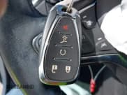 ✅ 2019 Chevrolet Equinox Premier • VIN: 3GNAXNEVXKS556983 • Lot: 43493927. Wystawiony na IAAI z przebiegiem 98 236 mil. Bezpłatny archiwum sprzedaży aukcyjnych z USA i szczegółowy raport historii pojazdu na DreamBid. Zdjęcie 11.