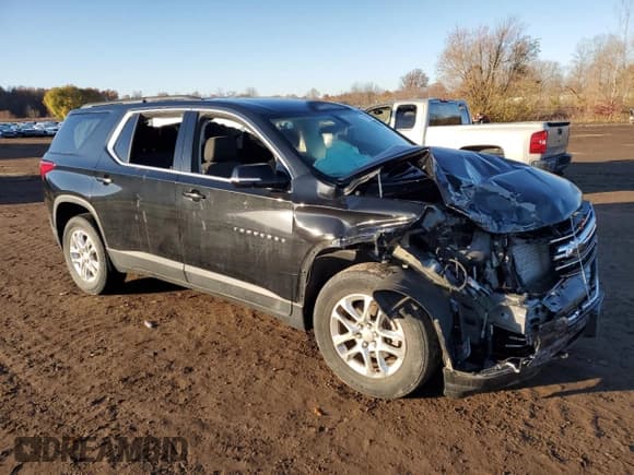 ✅ 2019 Chevrolet Traverse LT Cloth • VIN: 1GNERGKW9KJ318628 • Lot: 92712595. Wystawiony na Copart z przebiegiem 72 682 mil. Bezpłatny archiwum sprzedaży aukcyjnych z USA i szczegółowy raport historii pojazdu na DreamBid. Zdjęcie 4.