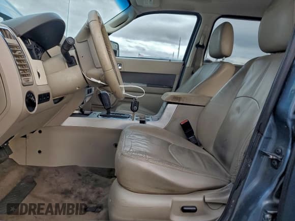 ✅ 2010 Mercury Mariner • VIN: 4M2CN8BG9AKJ07264 • Lot: 95537235. Listed on Copart with 241,448 mi. Free auction sales archive from the USA and detailed vehicle history report at DreamBid. Image 7.