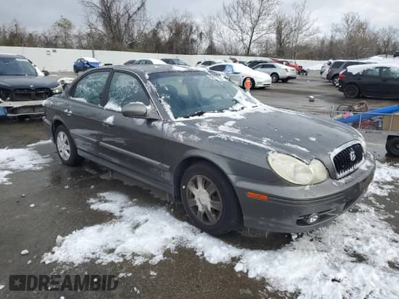 2002 Hyundai Sonata с VIN KMHWF25S52A703469, выставлен на аукционе Copart как лот 82907824 с пробегом 80 960 миль миль и Чистый • Clean title. История ставок и продаж доступна на DreamBid. Изображение 4.