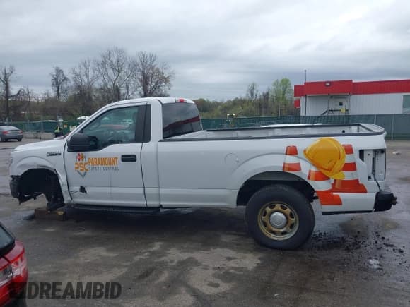 ✅ 2018 Ford F-150 XL • VIN: 1FTMF1EB5JKD87926 • Lot: 41958227. Listed on IAAI with 154,716 mi. Free auction sales archive from the USA and detailed vehicle history report at DreamBid. Image 14.