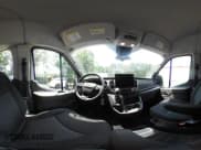 ✅ 2022 Ford Transit Passenger XL • VIN: 1FBAX2X89NKA78929 • Lot: 42493797. Wystawiony na IAAI z przebiegiem 35 885 mil. Bezpłatny archiwum sprzedaży aukcyjnych z USA i szczegółowy raport historii pojazdu na DreamBid. Zdjęcie 18.