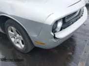 ✅ 2010 Dodge Challenger SE • VIN: 2B3CJ4DV1AH102512 • Lot: 40784408. Wystawiony na IAAI z przebiegiem 204 223 mil. Bezpłatny archiwum sprzedaży aukcyjnych z USA i szczegółowy raport historii pojazdu na DreamBid. Zdjęcie 6.