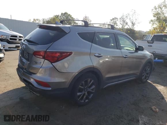 ✅ 2017 Hyundai Santa Fe Ultimate • VIN: 5XYZWDLA0HG502949 • Лот: 70020573. Опубликован ранее на Copart с пробегом 89 786 миль. Бесплатный доступ к архиву аукционных продаж из США и подробный отчёт об истории автомобиля на DreamBid. Изображение 3.