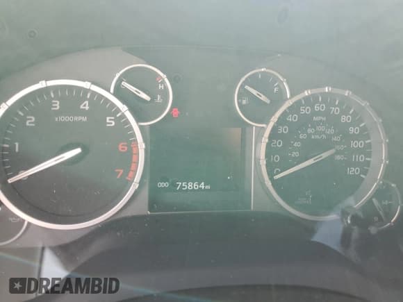 ✅ 2017 Toyota Tundra Limited • VIN: 5TFFW5F12HX217042 • Лот: 85084754. Опубликован ранее на Copart с пробегом 75 864 миль. Бесплатный доступ к архиву аукционных продаж из США и подробный отчёт об истории автомобиля на DreamBid. Изображение 9.