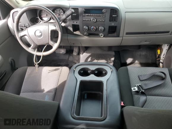 ✅ 2009 Chevrolet Silverado 1500 Work Truck • VIN: 1GCEC19X39Z113517 • Lot: 74458044. Listed on Copart with Not provided. Free auction sales archive from the USA and detailed vehicle history report at DreamBid. Image 8.