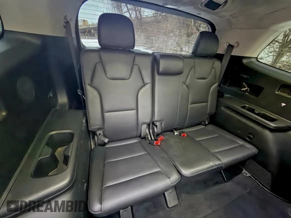 ✅ 2022 Kia Telluride SX • VIN: 5XYP5DHC0NG243928 • Lot: 96672665. Listed on Copart with 149,275 mi. Free auction sales archive from the USA and detailed vehicle history report at DreamBid. Image 13.