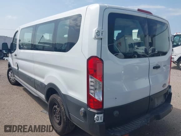 ✅ 2019 Ford Transit Passenger XL • VIN: 1FBZX2ZM2KKB65886 • Lot: 41911579. Wystawiony na IAAI z przebiegiem 56 785 mil. Bezpłatny archiwum sprzedaży aukcyjnych z USA i szczegółowy raport historii pojazdu na DreamBid. Zdjęcie 3.