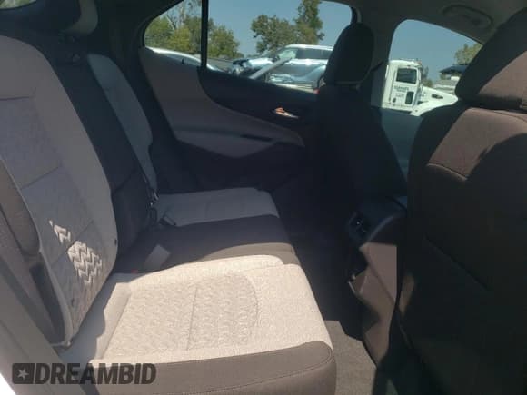 ✅ 2024 Chevrolet Equinox LS • VIN: 3GNAX5EGXRL261565 • Лот: 71784235. Опубликован ранее на Copart с пробегом 938 миль. Бесплатный доступ к архиву аукционных продаж из США и подробный отчёт об истории автомобиля на DreamBid. Изображение 11.