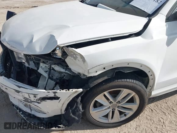 ✅ 2017 Audi Q3 Premium • VIN: WA1BCCFS0HR015321 • Lot: 43289182. Listed on IAAI with 108,590 mi. Free auction sales archive from the USA and detailed vehicle history report at DreamBid. Image 6.