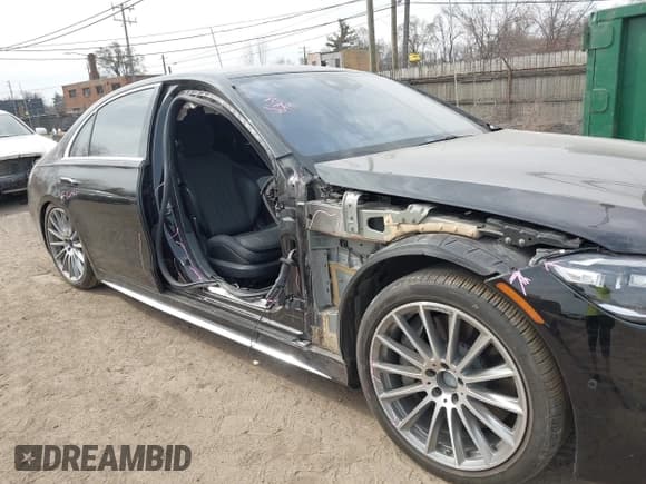 ✅ 2023 Mercedes-Benz S 500 • VIN: W1K6G6DB5PA172216 • Лот: 42082699. Опубликован ранее на IAAI с пробегом 14 210 миль. Бесплатный доступ к архиву аукционных продаж из США и подробный отчёт об истории автомобиля на DreamBid. Изображение 6.