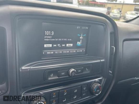 ✅ 2018 Chevrolet Silverado 1500 Work Truck • VIN: 1GCNCNECXJZ190044 • Lot: 72102525. Wystawiony na Copart z przebiegiem 30 759 mil. Bezpłatny archiwum sprzedaży aukcyjnych z USA i szczegółowy raport historii pojazdu na DreamBid. Zdjęcie 15.