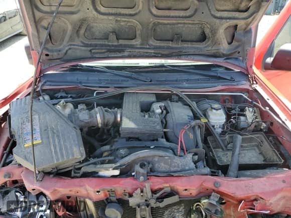 ✅ 2004 Chevrolet Colorado LS ZQ8 • VIN: 1GCCS196048139752 • Лот: 54619405. Опубликован ранее на Copart с пробегом Не указан. Бесплатный доступ к архиву аукционных продаж из США и подробный отчёт об истории автомобиля на DreamBid. Изображение 11.