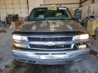 ✅ 2002 Chevrolet Suburban LT • VIN: 1GNFK16Z72J310246 • Lot: 79239554. Wystawiony na Copart z przebiegiem 224 978 mil. Bezpłatny archiwum sprzedaży aukcyjnych z USA i szczegółowy raport historii pojazdu na DreamBid. Zdjęcie 5.