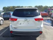 ✅ 2018 Toyota Highlander XLE • VIN: 5TDKZRFH3JS288076 • Lot: 43499493. Listed on IAAI with 98,434 mi. Free auction sales archive from the USA and detailed vehicle history report at DreamBid. Image 16.