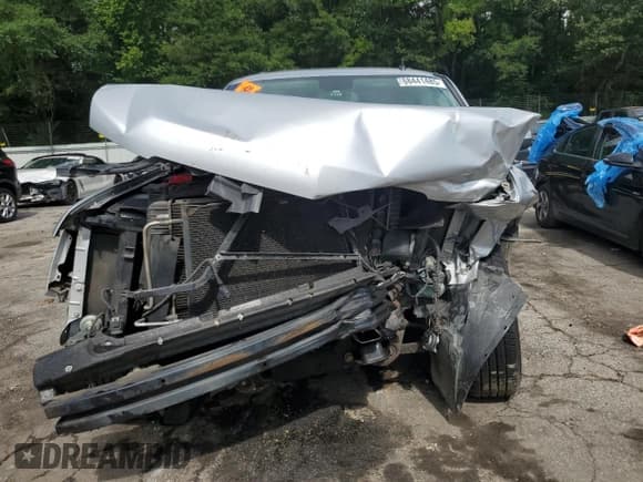 ✅ 2012 Chevrolet Suburban LT • VIN: 1GNSCJE04CR226418 • Lot: 68441485. Listed on Copart with 261,488 mi. Free auction sales archive from the USA and detailed vehicle history report at DreamBid. Image 5.