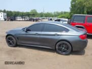 ✅ 2017 BMW 4 Series 430i xDrive • VIN: WBA4F9C35HG812856 • Lot: 42453795. Wystawiony na IAAI z przebiegiem 78 260 mil. Bezpłatny archiwum sprzedaży aukcyjnych z USA i szczegółowy raport historii pojazdu na DreamBid. Zdjęcie 14.