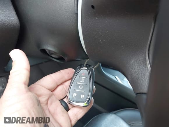 ✅ 2023 Chevrolet Traverse High Country • VIN: 1GNEVNKW7PJ108505 • Lot: 42315127. Wystawiony na IAAI z przebiegiem 79 674 mil. Bezpłatny archiwum sprzedaży aukcyjnych z USA i szczegółowy raport historii pojazdu na DreamBid. Zdjęcie 11.