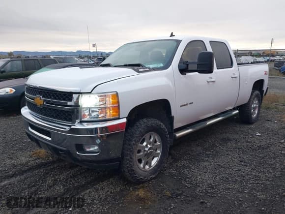 ✅ 2013 Chevrolet Silverado 2500HD LTZ • VIN: 1GC1KYE89DF171621 • Лот: 43558875. Опубликован ранее на IAAI с пробегом 109 148 миль. Бесплатный доступ к архиву аукционных продаж из США и подробный отчёт об истории автомобиля на DreamBid. Изображение 2.