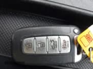 ✅ 2012 Hyundai Sonata Hybrid • VIN: KMHEC4A45CA043197 • Lot: 41611904. Listed on IAAI with 178,902 mi. Free auction sales archive from the USA and detailed vehicle history report at DreamBid. Image 11.