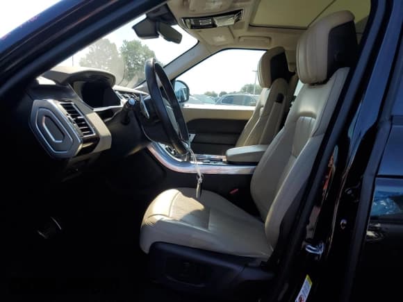 ✅ 2021 Land Rover Range Rover Sport HSE Silver Edition • VIN: SALWR2SU0MA778397 • Lot: 61005235. Listed on Copart with 59,548 mi. Free auction sales archive from the USA and detailed vehicle history report at DreamBid. Image 7.