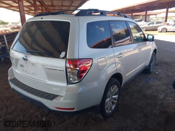 ✅ 2012 Subaru Forester X Limited • VIN: JF2SHBEC8CH428180 • Лот: 43560861. Опубликован ранее на IAAI с пробегом 206 605 миль. Бесплатный доступ к архиву аукционных продаж из США и подробный отчёт об истории автомобиля на DreamBid. Изображение 4.