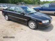 ✅ 2001 Volvo S80 • VIN: YV1TS94D111213263 • Lot: 42925154. Listed on IAAI with 300,987 mi. Free auction sales archive from the USA and detailed vehicle history report at DreamBid. Image 1.