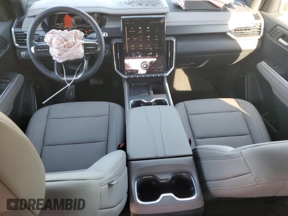 ✅ 2024 GMC Acadia FWD Elevation • VIN: 1GKENKKS7RJ187959 • Lot: 83390484. Wystawiony na Copart z przebiegiem 110 mil. Bezpłatny archiwum sprzedaży aukcyjnych z USA i szczegółowy raport historii pojazdu na DreamBid. Zdjęcie 8.