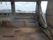 ✅ 2001 GMC Safari • VIN: 1GKDM19W81B517169 • Lot: 56639605. Wystawiony na Copart z przebiegiem 240 227 mil. Bezpłatny archiwum sprzedaży aukcyjnych z USA i szczegółowy raport historii pojazdu na DreamBid. Zdjęcie 11.