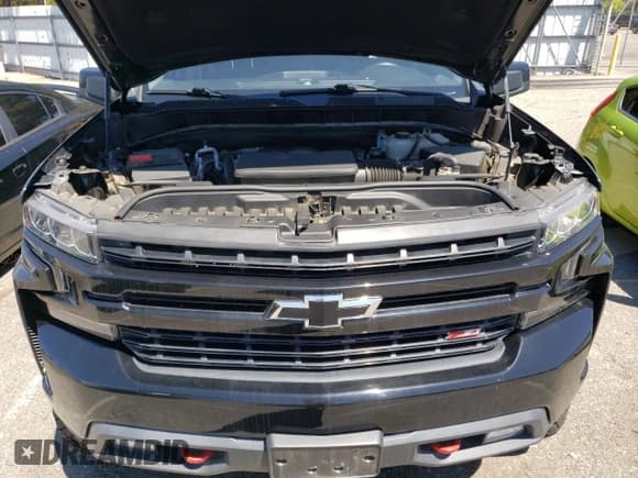 ✅ 2020 Chevrolet Silverado 1500 LT Trail Boss • VIN: 1GCPYFED2LZ364328 • Lot: 50989854. Wystawiony na Copart z przebiegiem 32 495 mil. Bezpłatny archiwum sprzedaży aukcyjnych z USA i szczegółowy raport historii pojazdu na DreamBid. Zdjęcie 11.