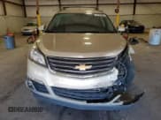 ✅ 2015 Chevrolet Traverse LT • VIN: 1GNKVGKD6FJ385545 • Lot: 75180484. Wystawiony na Copart z przebiegiem 89 126 mil. Bezpłatny archiwum sprzedaży aukcyjnych z USA i szczegółowy raport historii pojazdu na DreamBid. Zdjęcie 5.