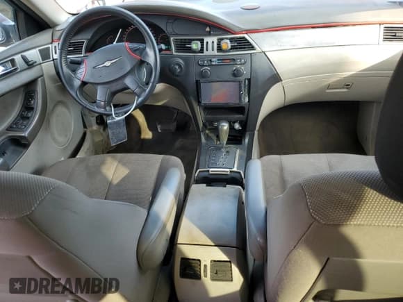 ✅ 2005 Chrysler Pacifica • VIN: 2C4GM48L95R414478 • Lot: 85902454. Wystawiony na Copart z przebiegiem 197 015 mil. Bezpłatny archiwum sprzedaży aukcyjnych z USA i szczegółowy raport historii pojazdu na DreamBid. Zdjęcie 8.